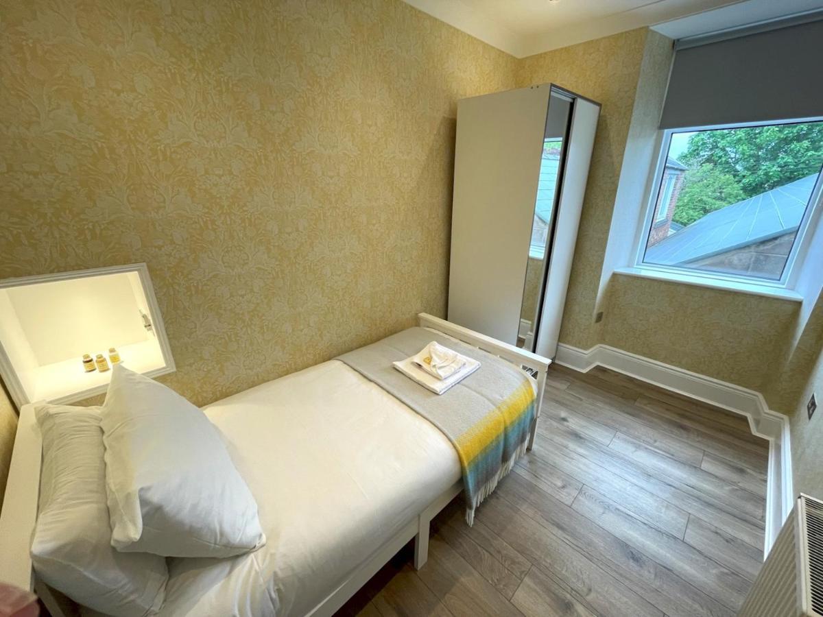 Pass The Keys Beautifully Presented 3Br Luxury Apartment كيركودبرايت المظهر الخارجي الصورة